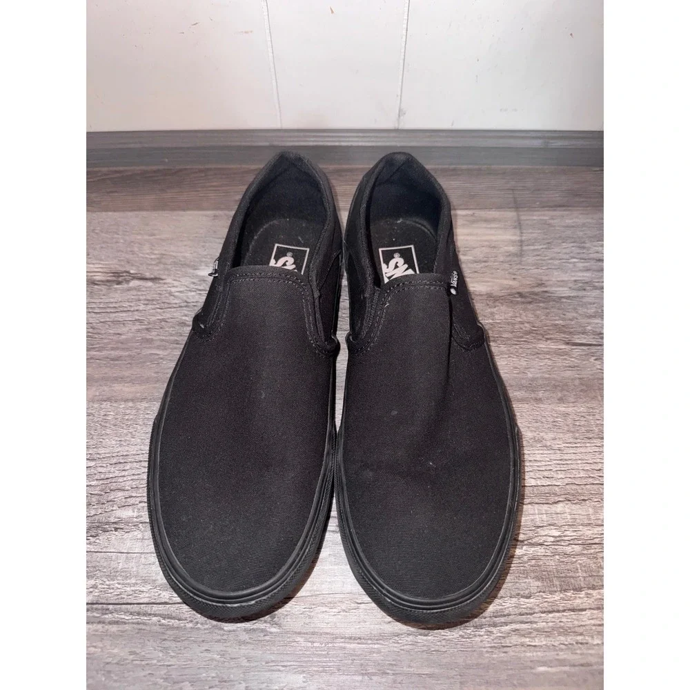 Vans Classic Slip-On Triple Black Canvas Sneakers Womens 9.5 Low Top Skate Shoes